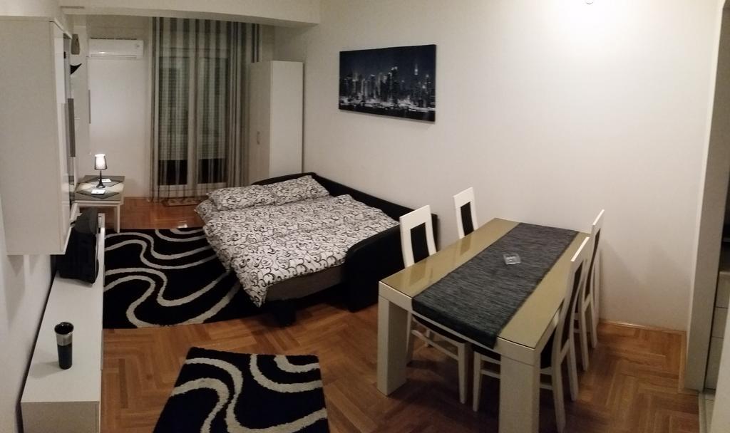 Apartments Athos Podgorica Szoba fotó